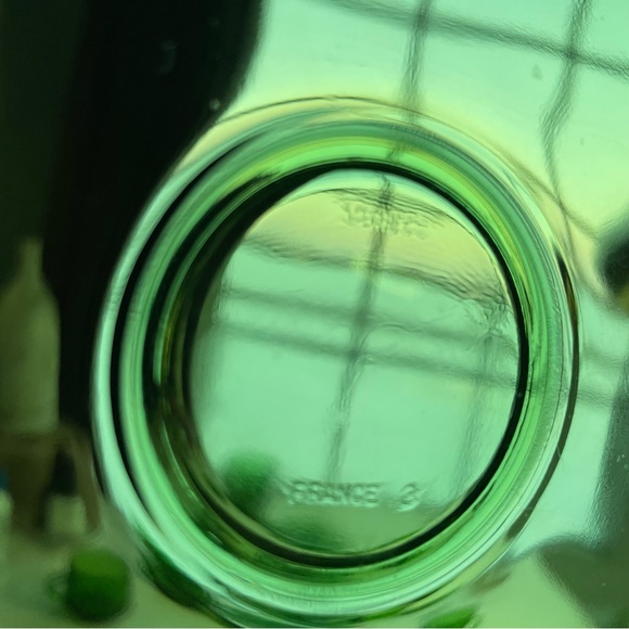 Vereco France Demitasse Espresso Vintage Cups and Saucers - Picture 5 of 10